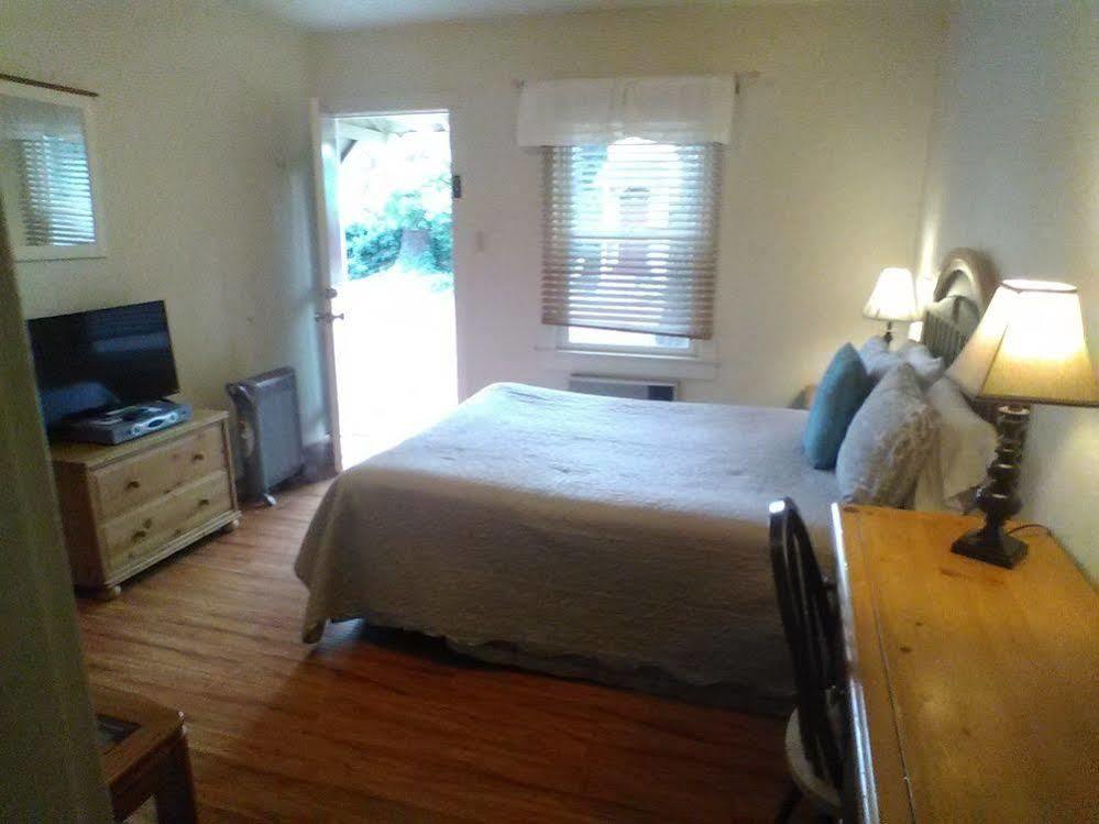 Manor Motel แอชแลนด์ ภายนอก รูปภาพ